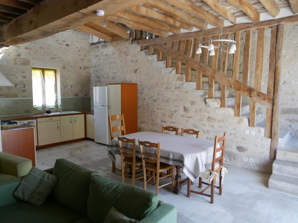 Gites De La Grande Ferme Avernes المظهر الخارجي الصورة