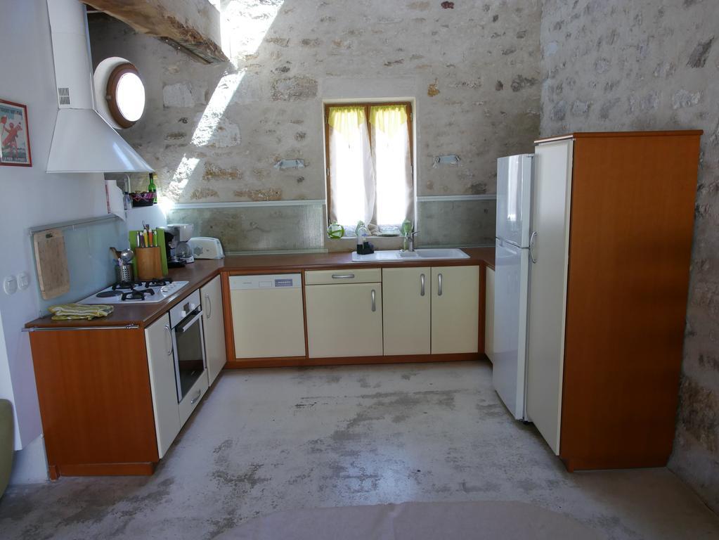Gites De La Grande Ferme Avernes المظهر الخارجي الصورة